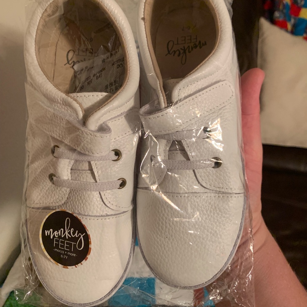 Monkey feet size 6-7 year old